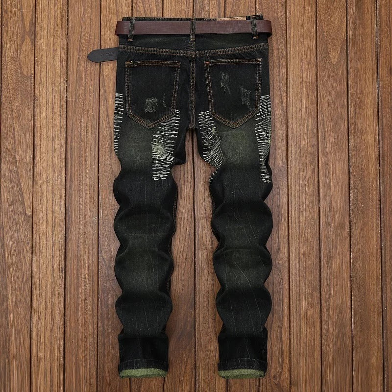 Graphic Jeans.