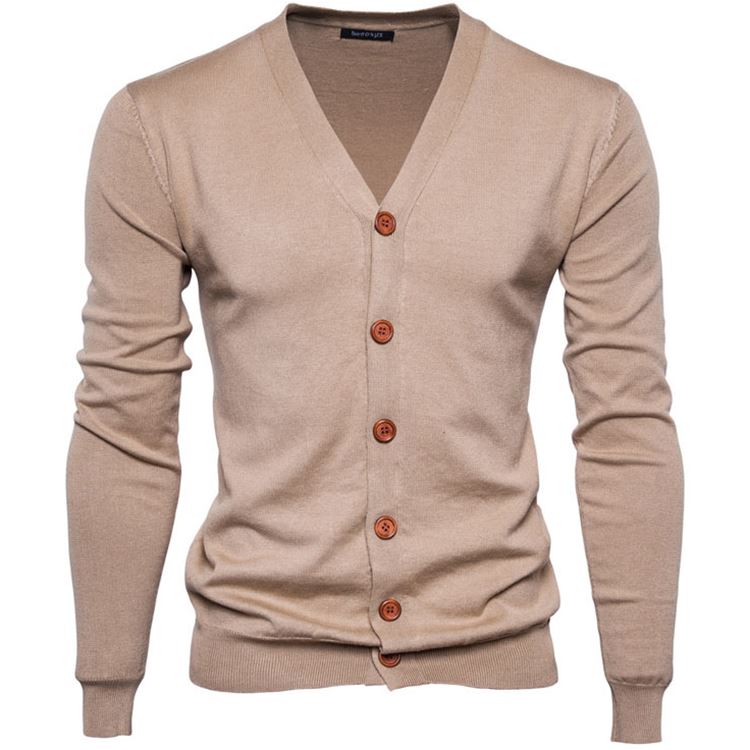 Men’s sweater.