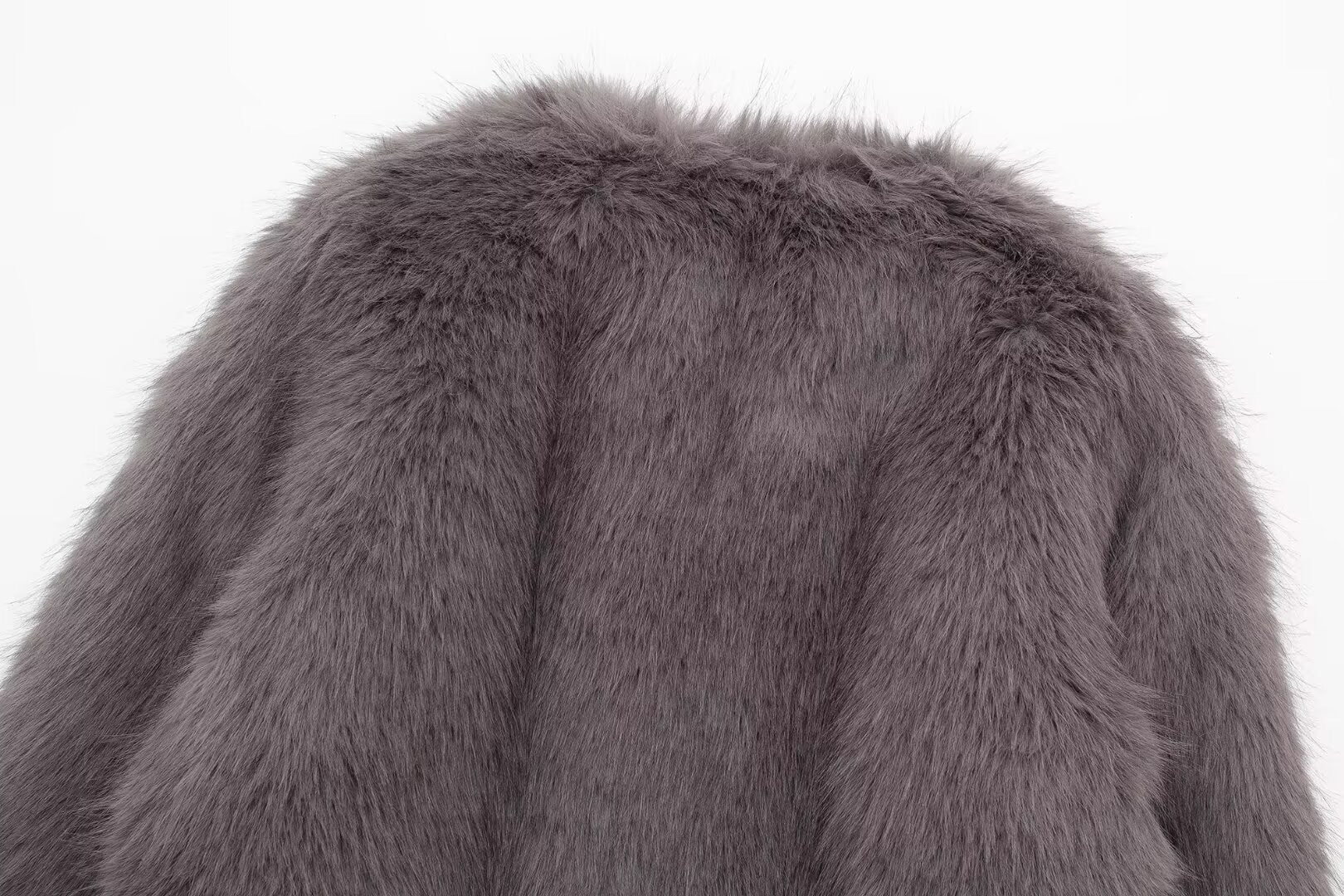 ★送料・関税込★MOLLIOLLI★Crayon Eco Fur Cropped Jacket★ MOLLIOLLI(モリオリ) ムートン・ファーコート(レディース