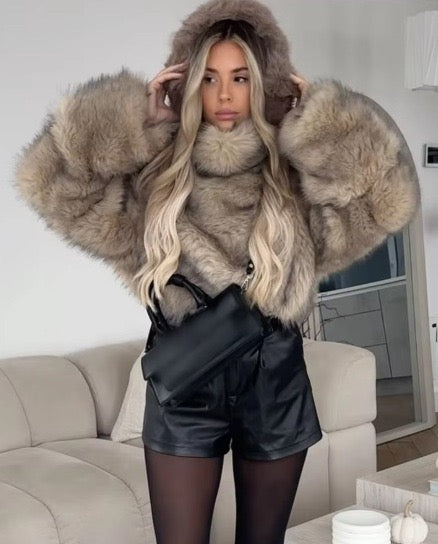 Luxe Faux Fur Sweater - Elegant Winter Warmth