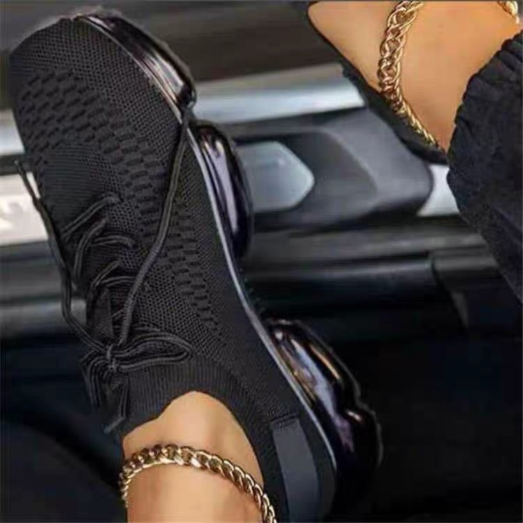 Kelsey Stretch Sneaker